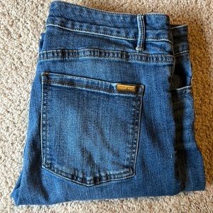 White House black market size 10 distressed skinny jeans